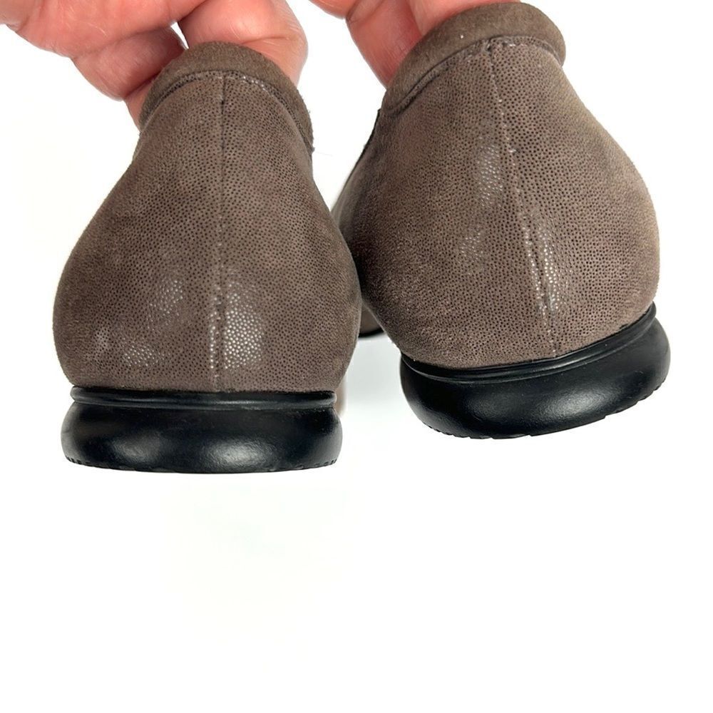 BeautiFeel Alexa Taupe Suede Leather Flats Shoes with Rosette Details 37 US 6,5 - Picture 9 of 15
